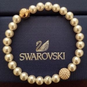 SWAROVSKI CRY WHITE STRAND PEARL NECKLACE/BRACELET